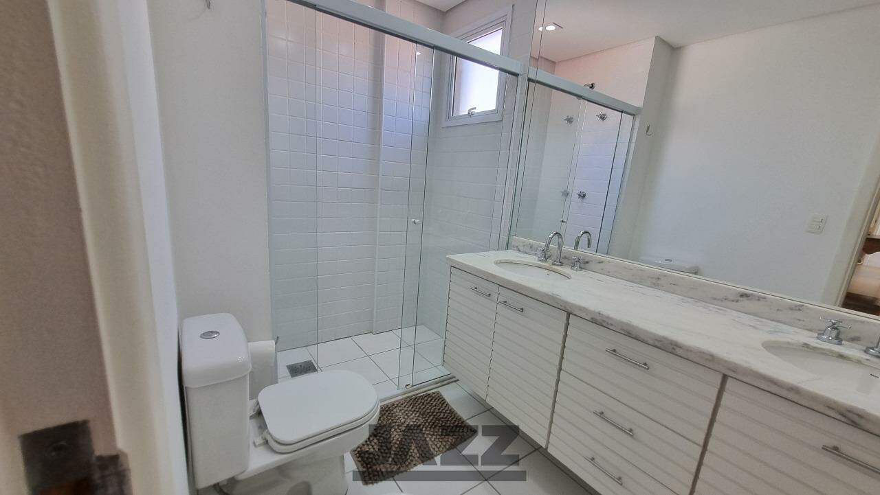 Apartamento para alugar com 3 quartos, 131m² - Foto 33