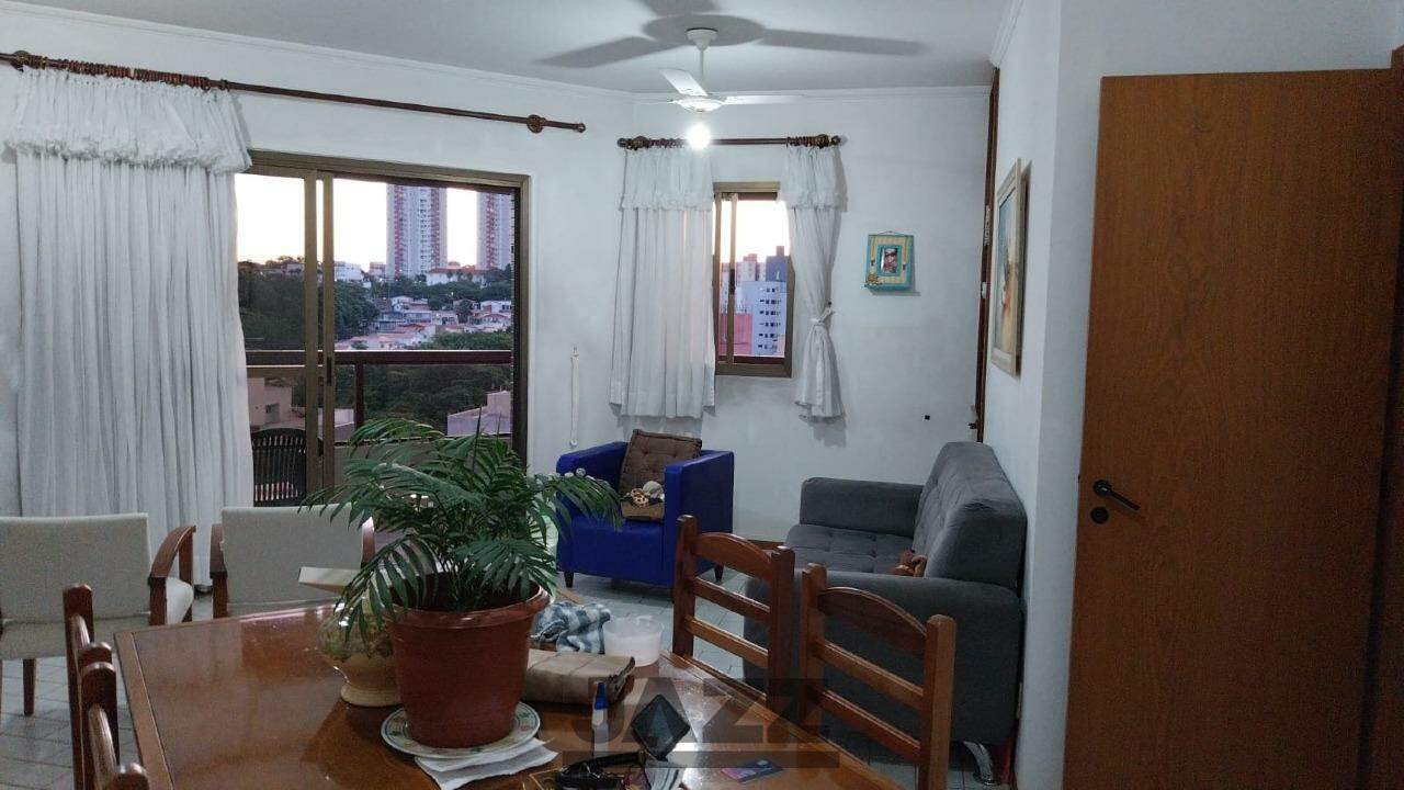 Apartamento à venda com 3 quartos, 98m² - Foto 2