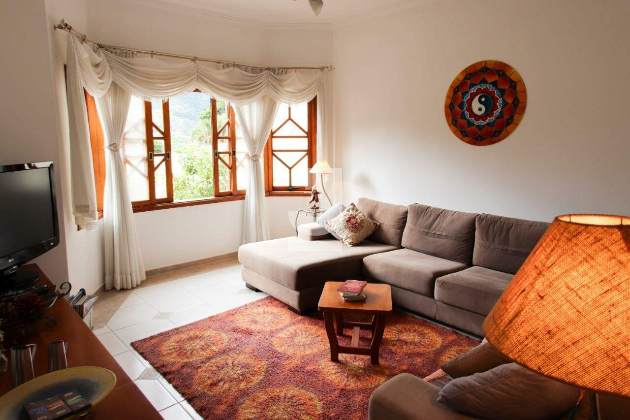 Casa para alugar com 3 quartos, 402m² - Foto 18
