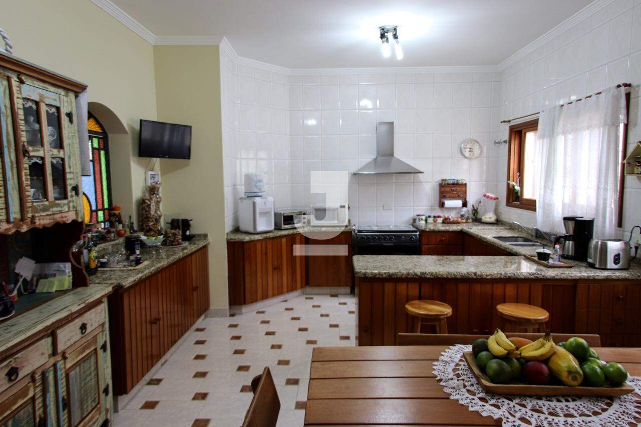 Casa para alugar com 3 quartos, 402m² - Foto 21