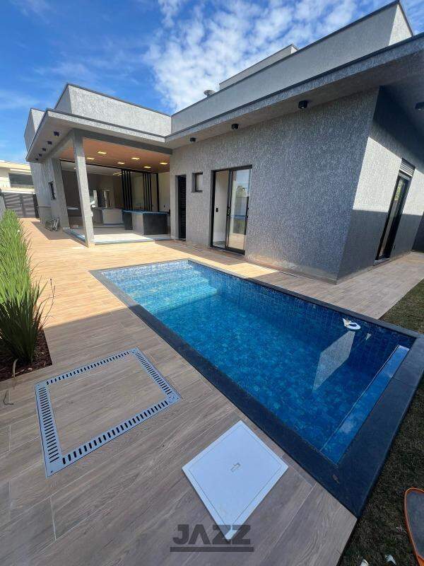 Casa de Condomínio à venda com 3 quartos, 214m² - Foto 2