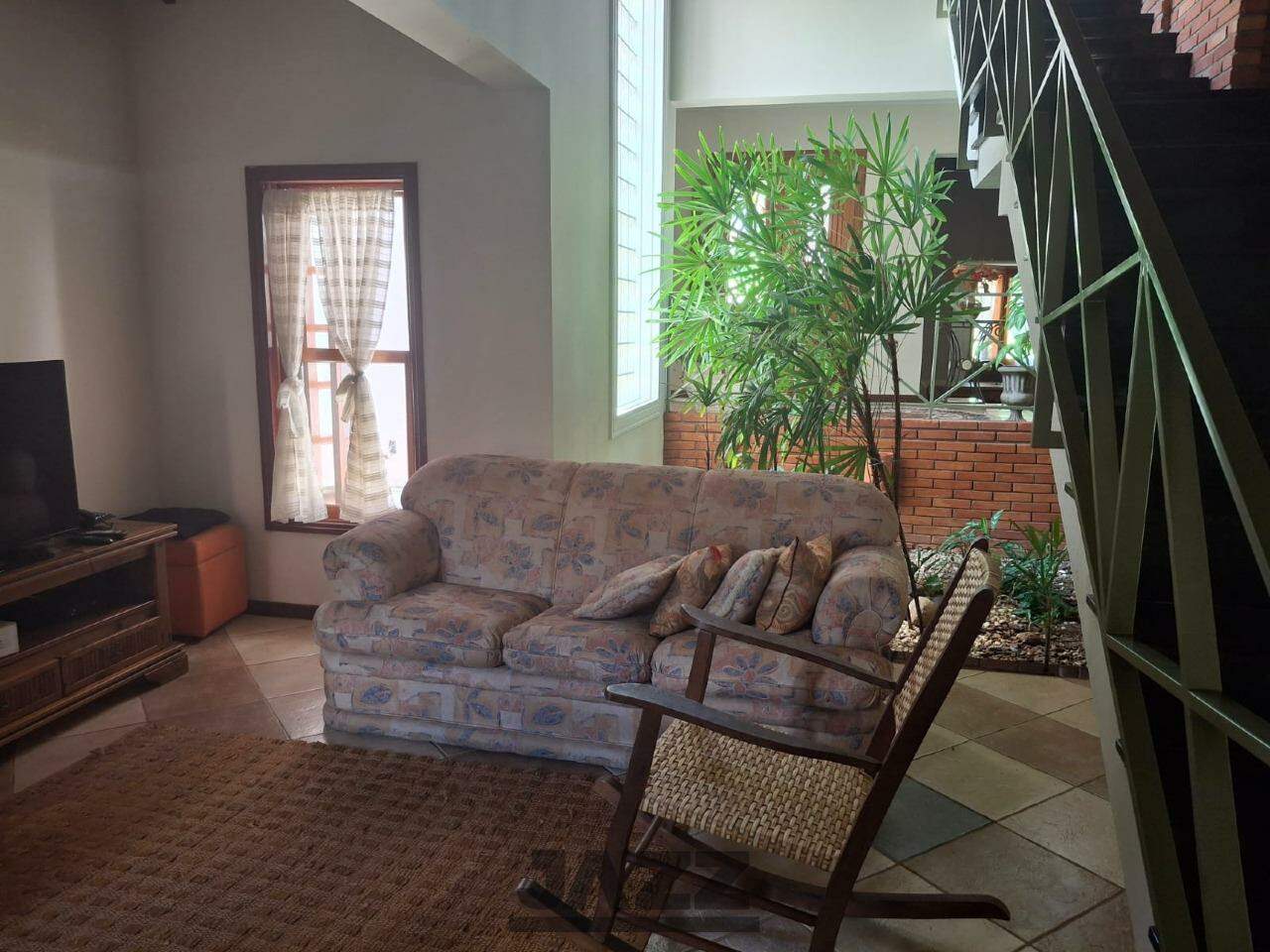 Casa de Condomínio à venda com 4 quartos, 572m² - Foto 17