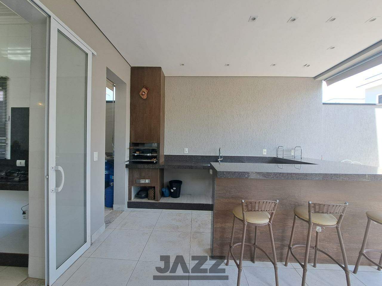 Casa de Condomínio à venda com 3 quartos, 225m² - Foto 17