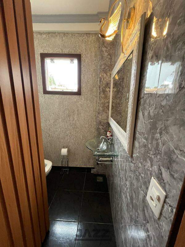 Casa à venda com 5 quartos, 290m² - Foto 12