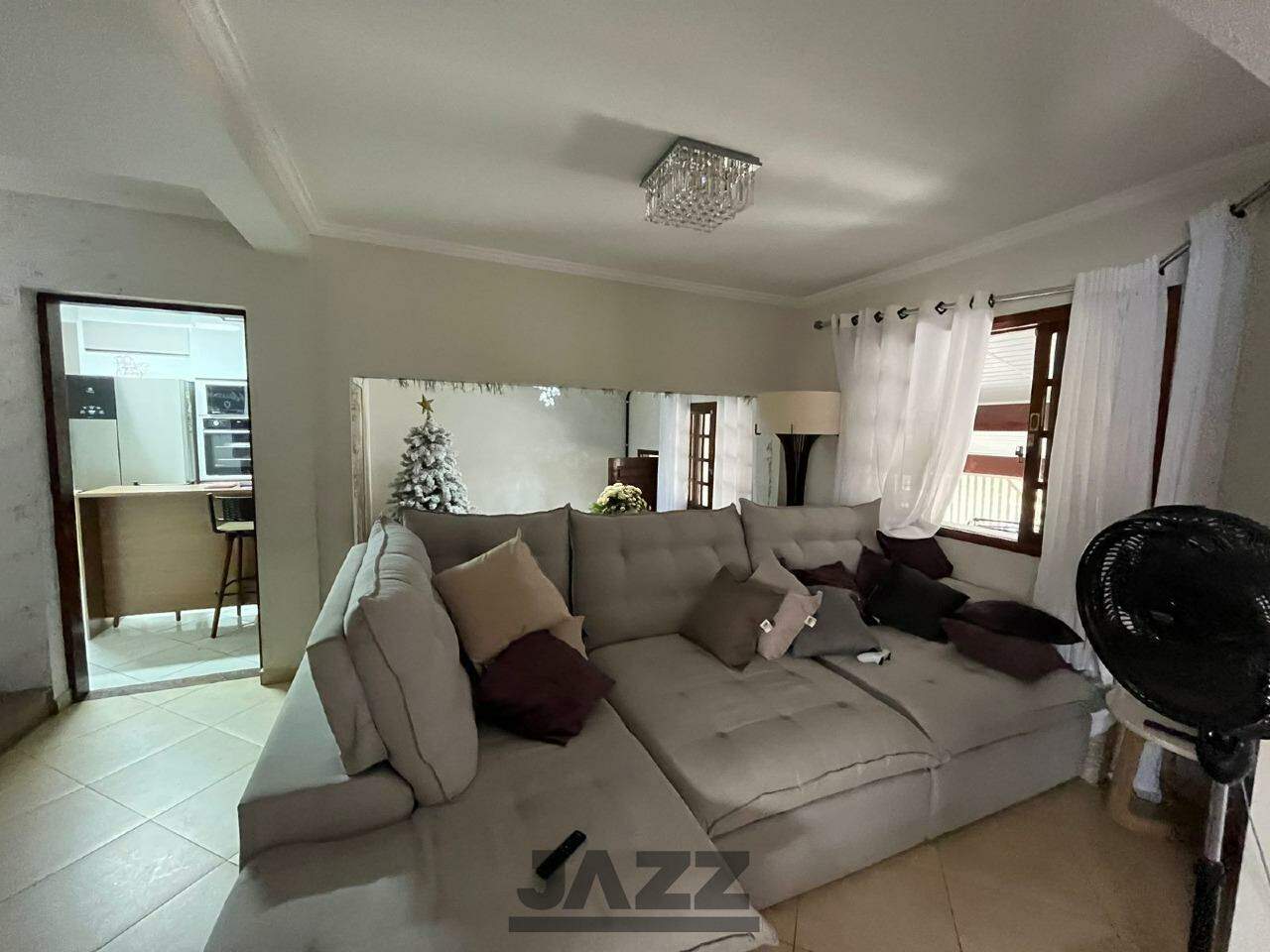 Casa à venda com 5 quartos, 290m² - Foto 3