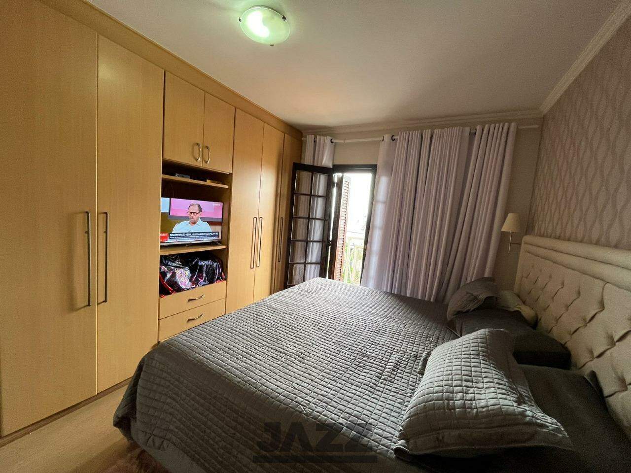 Casa à venda com 5 quartos, 290m² - Foto 13