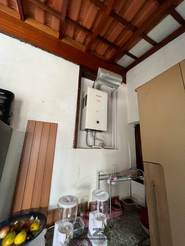 Casa à venda com 5 quartos, 290m² - Foto 21