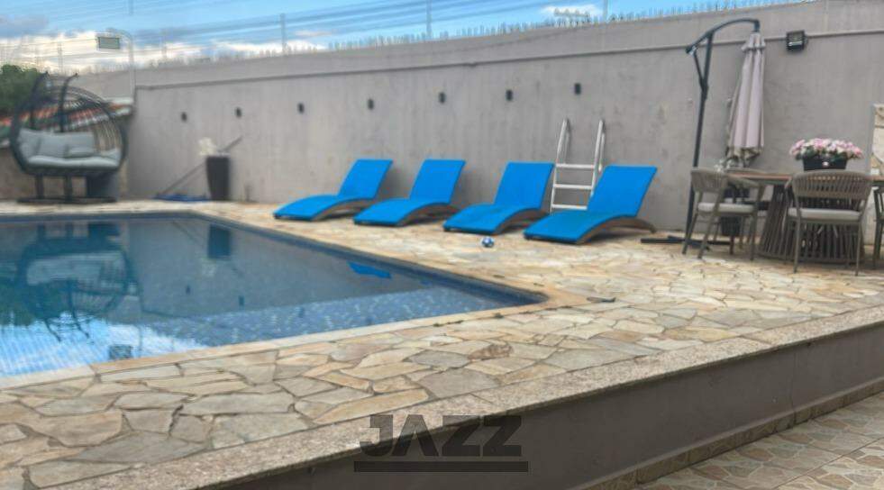 Casa à venda com 5 quartos, 290m² - Foto 35