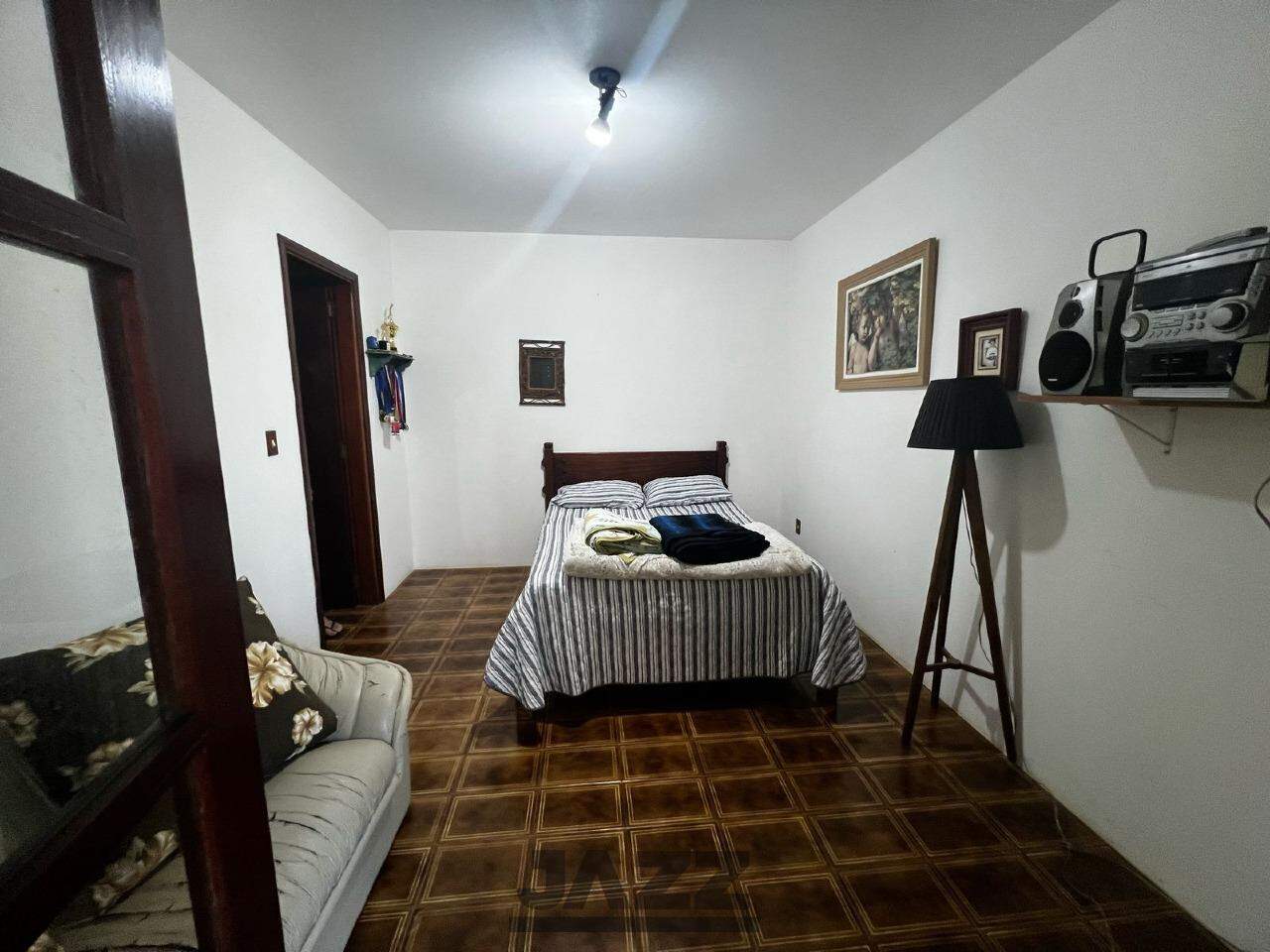 Chácara à venda com 5 quartos, 350m² - Foto 12