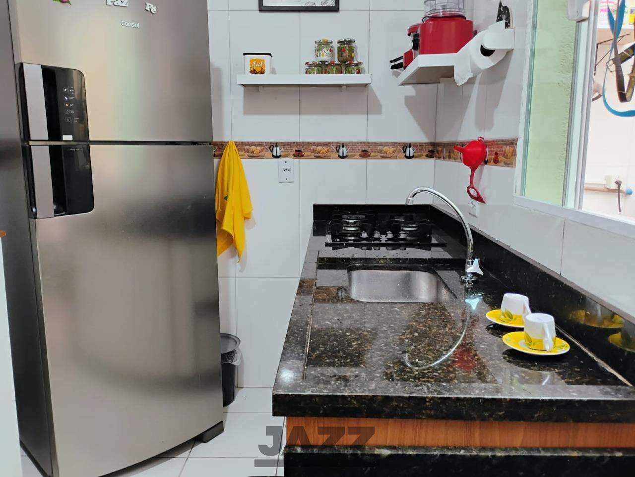 Casa à venda com 2 quartos, 54m² - Foto 8