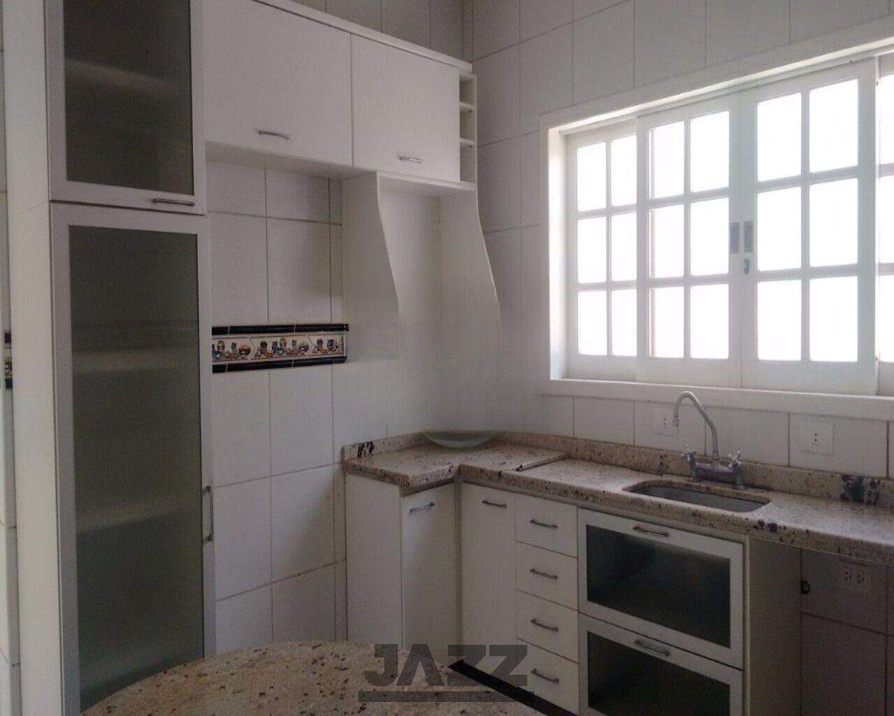 Casa à venda com 3 quartos, 207m² - Foto 7