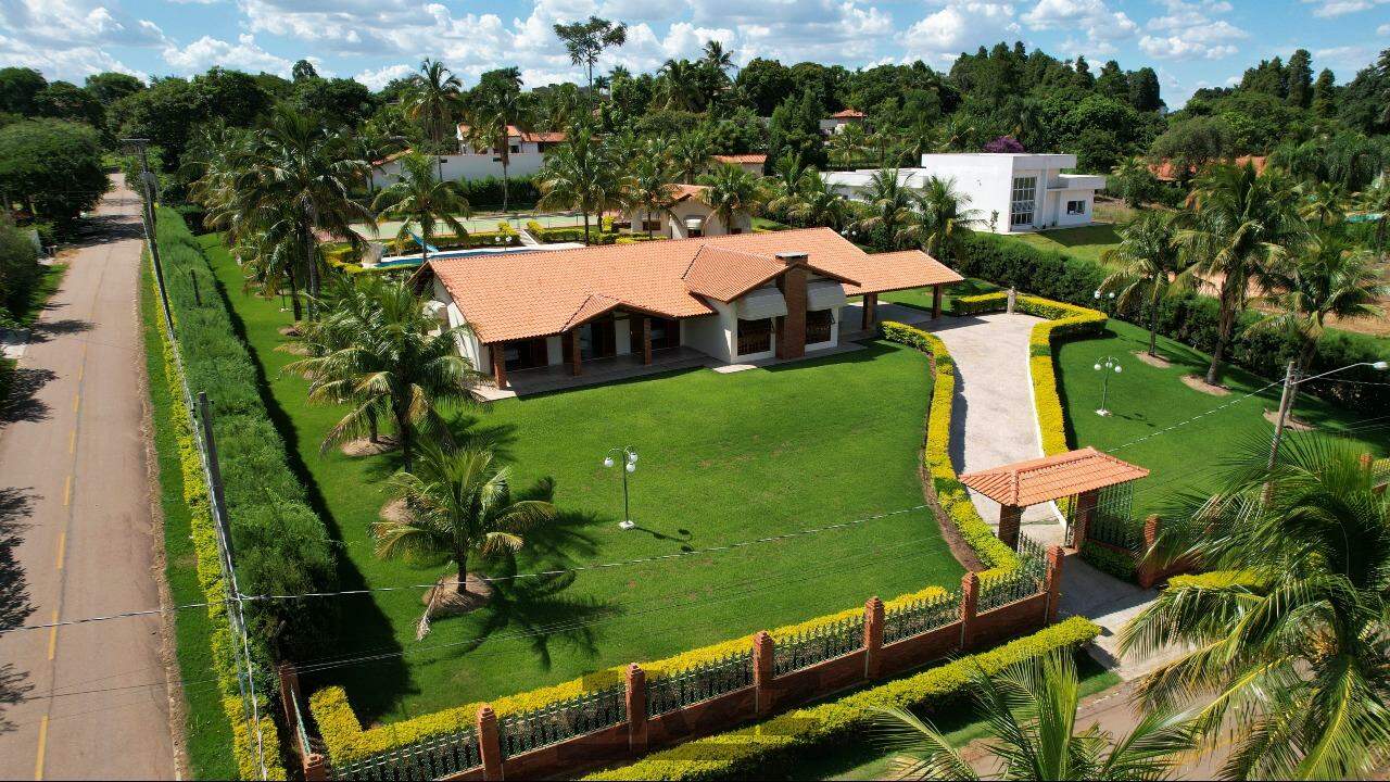 Chácara à venda com 5 quartos, 550m² - Foto 9