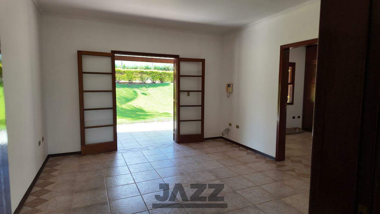 Chácara à venda com 5 quartos, 550m² - Foto 23