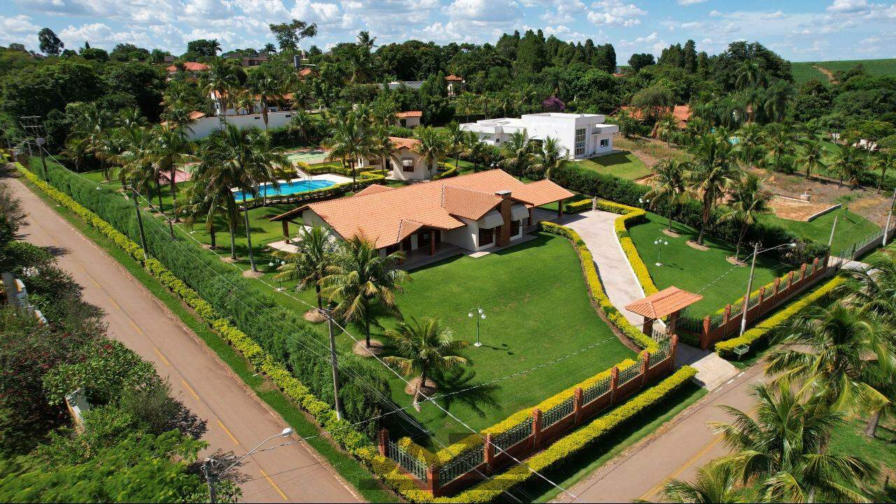 Chácara à venda com 5 quartos, 550m² - Foto 7