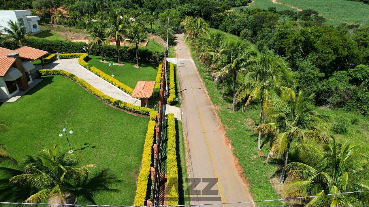 Chácara à venda com 5 quartos, 550m² - Foto 4