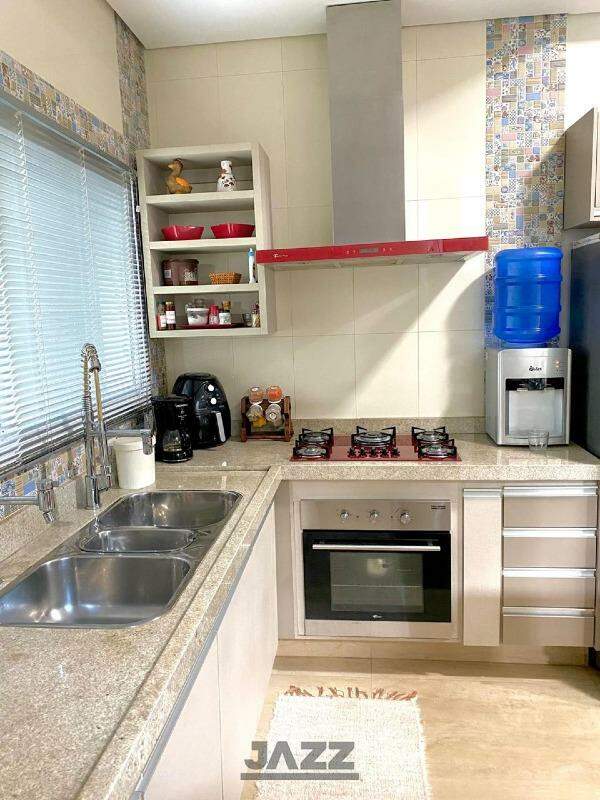 Casa, 4 quartos, 259 m² - Foto 24