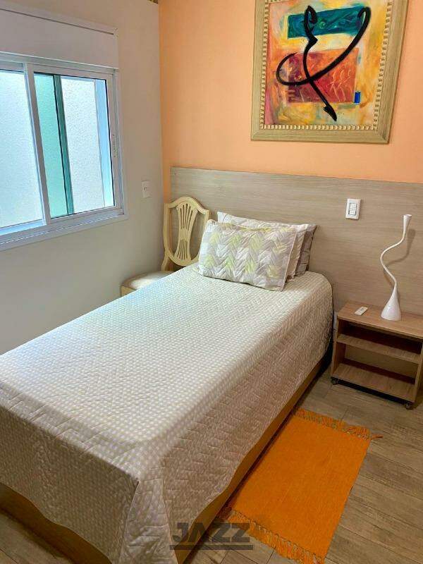 Casa, 4 quartos, 259 m² - Foto 33