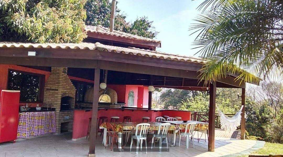 Chácara à venda com 8 quartos, 1100m² - Foto 12
