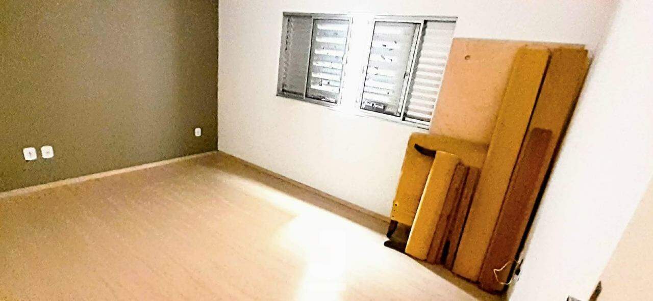 Apartamento para alugar com 4 quartos, 150m² - Foto 17