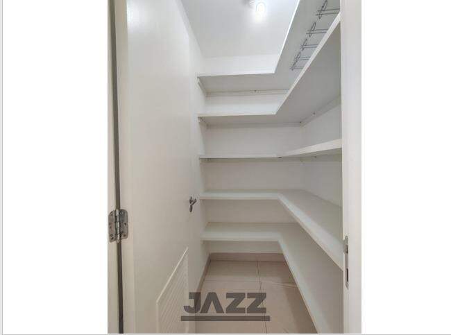Apartamento para alugar com 3 quartos, 119m² - Foto 22