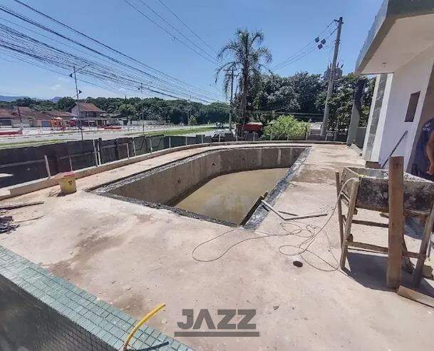 Apartamento à venda com 2 quartos, 70m² - Foto 11