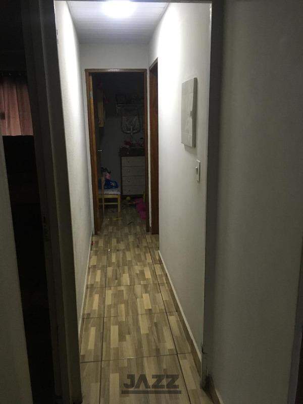 Casa à venda com 3 quartos, 100m² - Foto 4