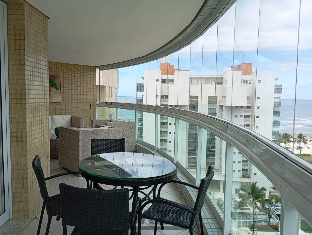 Apartamento à venda com 3 quartos, 153m² - Foto 1