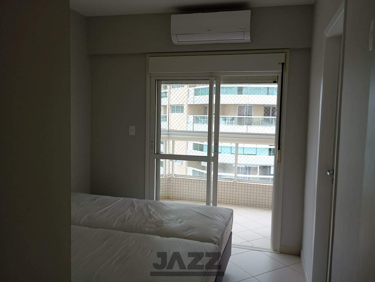 Apartamento à venda com 4 quartos, 134m² - Foto 8