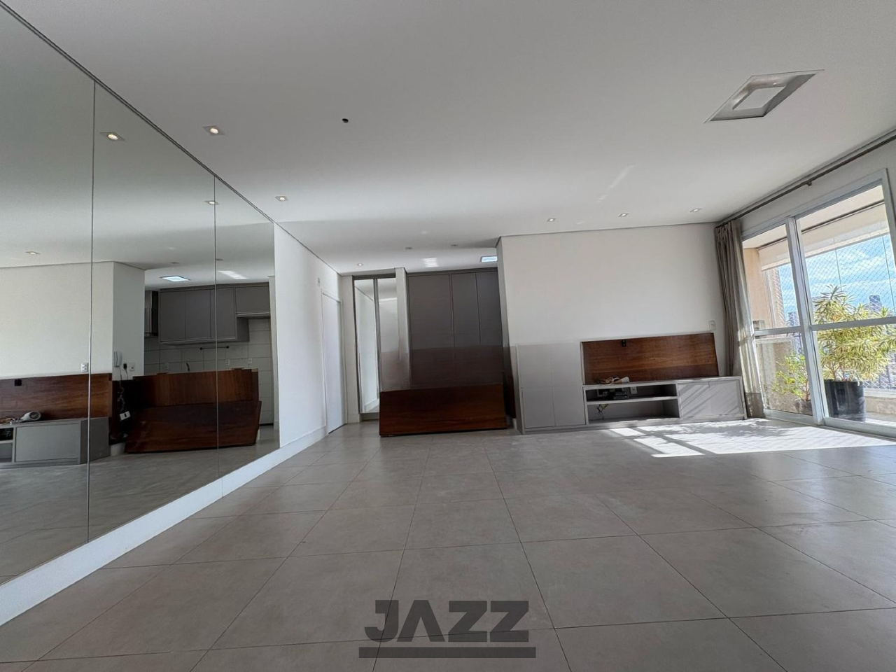Apartamento para alugar com 2 quartos, 89m² - Foto 8