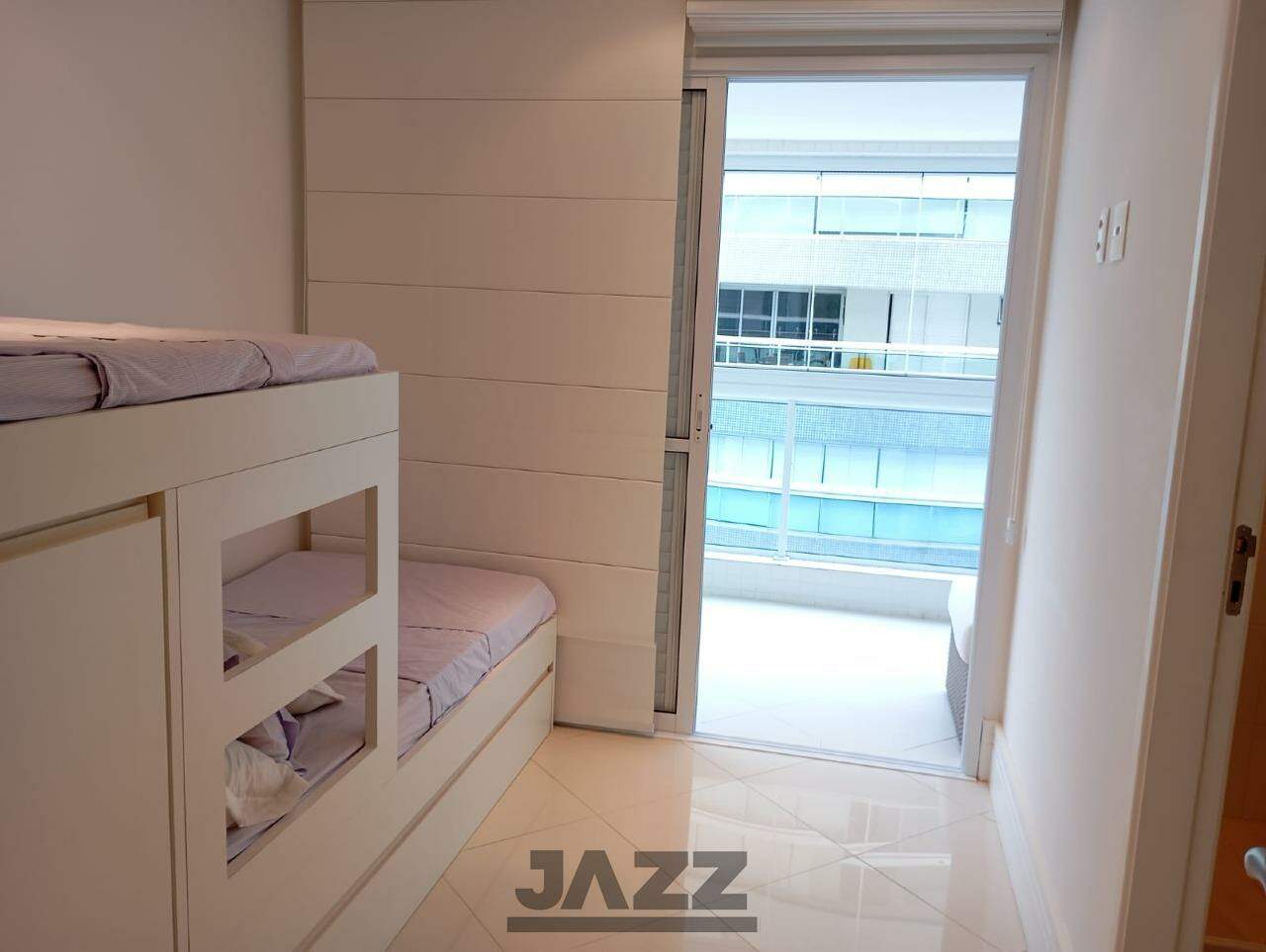 Apartamento à venda com 3 quartos, 141m² - Foto 17