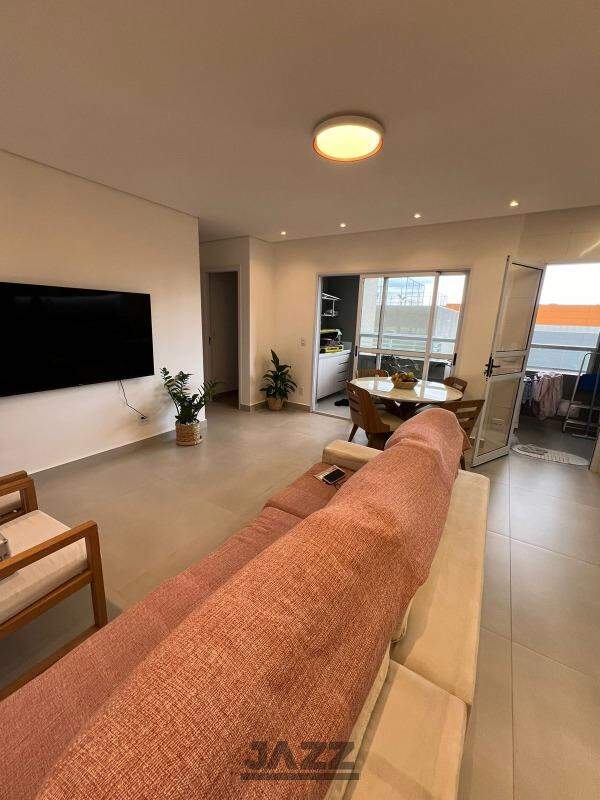 Apartamento à venda com 2 quartos, 67m² - Foto 1