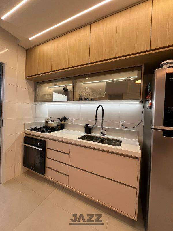 Apartamento à venda com 2 quartos, 67m² - Foto 7