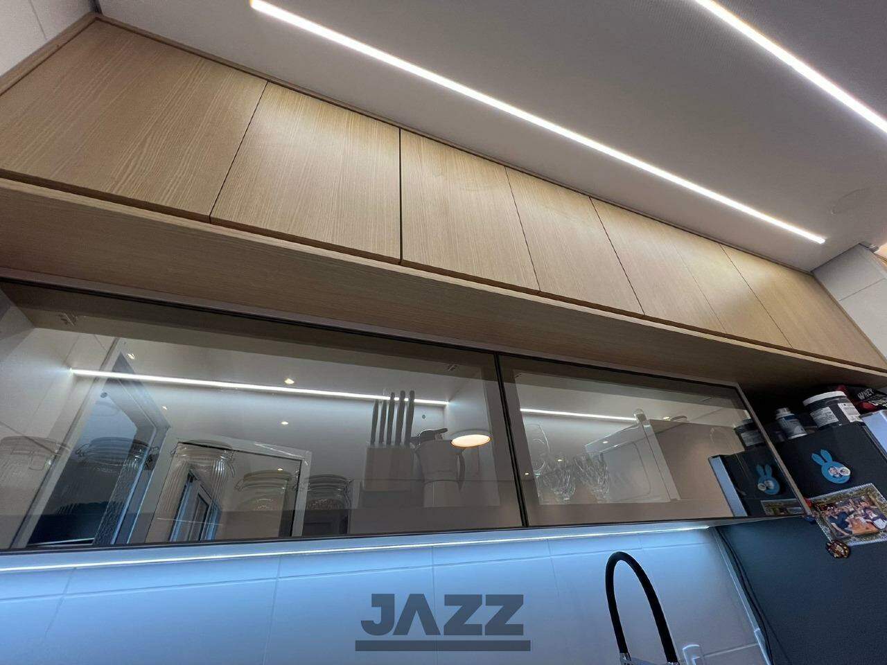 Apartamento à venda com 2 quartos, 67m² - Foto 8