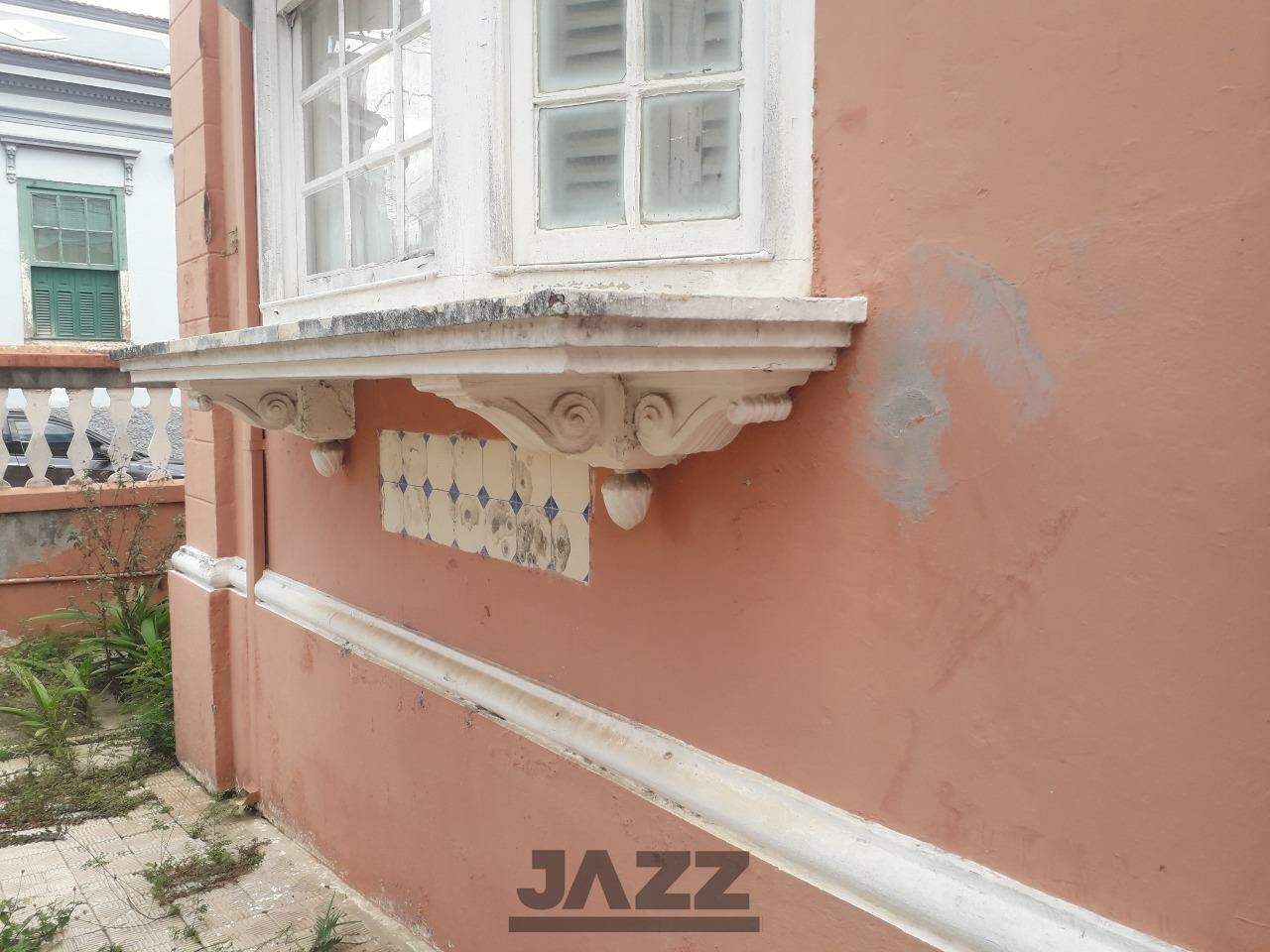 Casa à venda com 3 quartos, 270m² - Foto 4