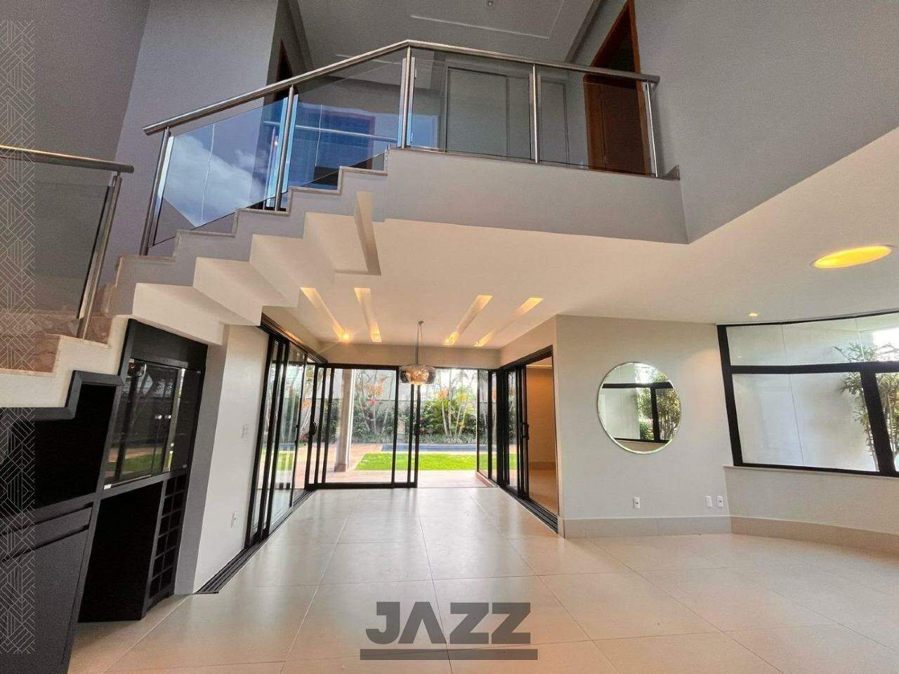 Casa de Condomínio para alugar com 3 quartos, 286m² - Foto 2
