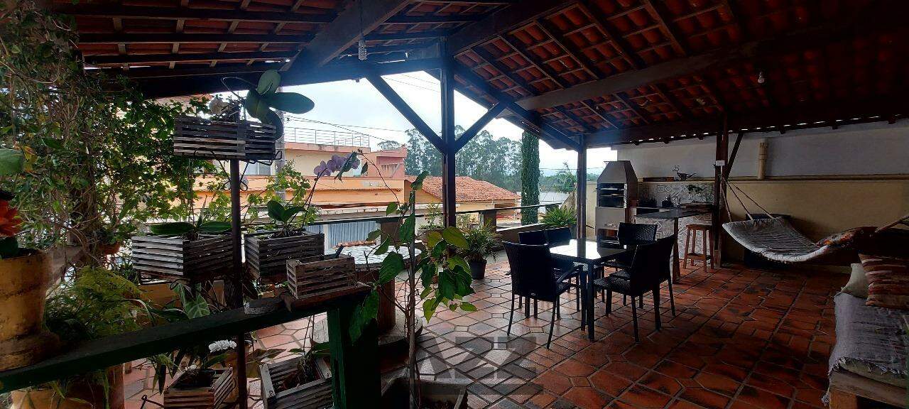 Casa à venda com 3 quartos, 155m² - Foto 8