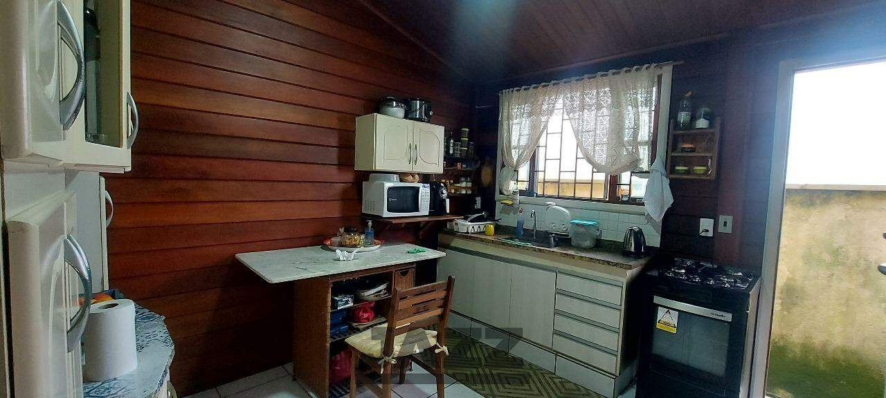 Casa à venda com 3 quartos, 155m² - Foto 4