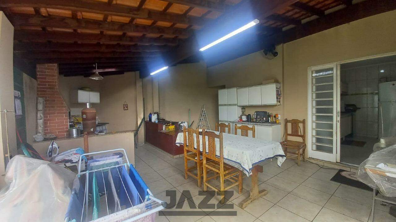 Casa à venda com 3 quartos, 200m² - Foto 19