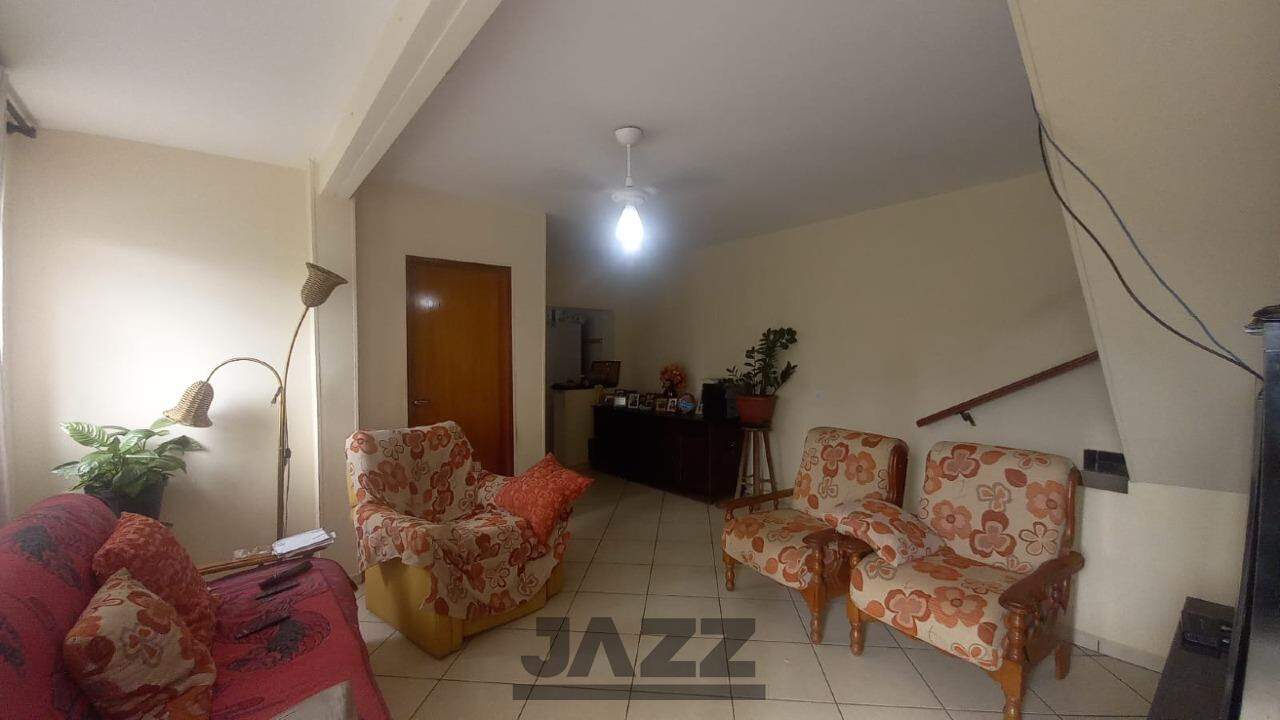 Casa à venda com 3 quartos, 200m² - Foto 3