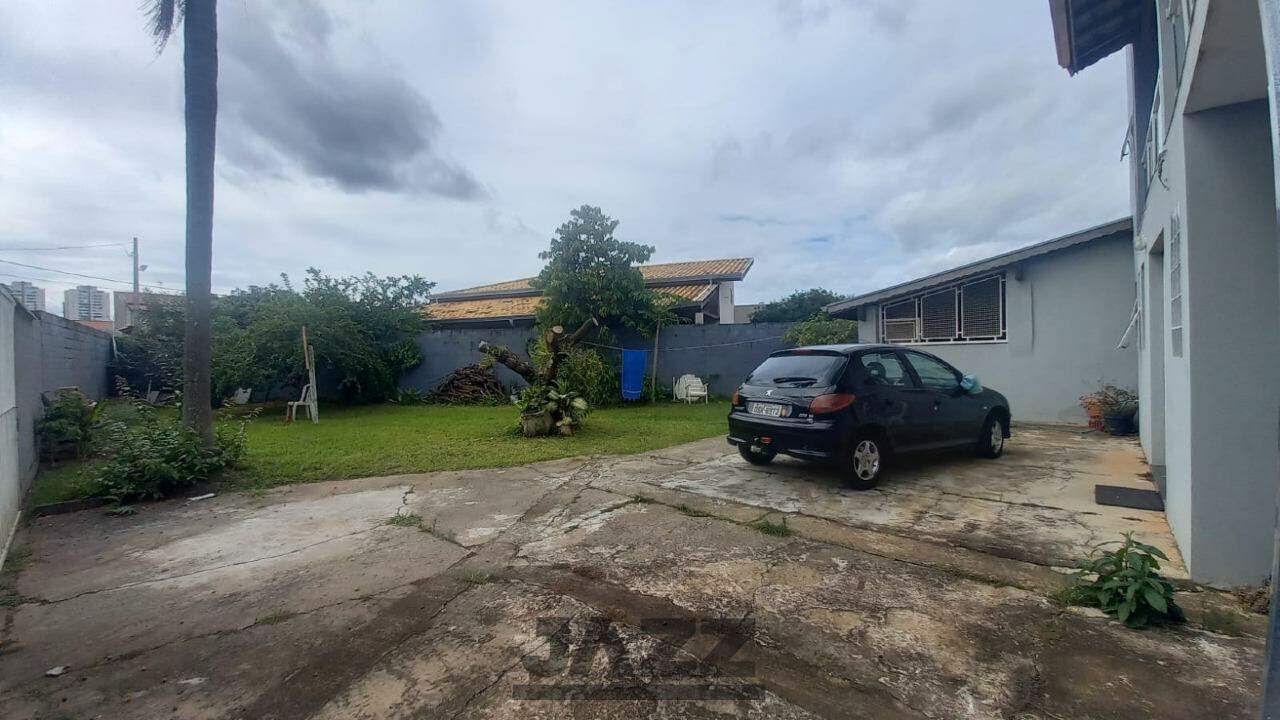 Casa à venda com 3 quartos, 200m² - Foto 25