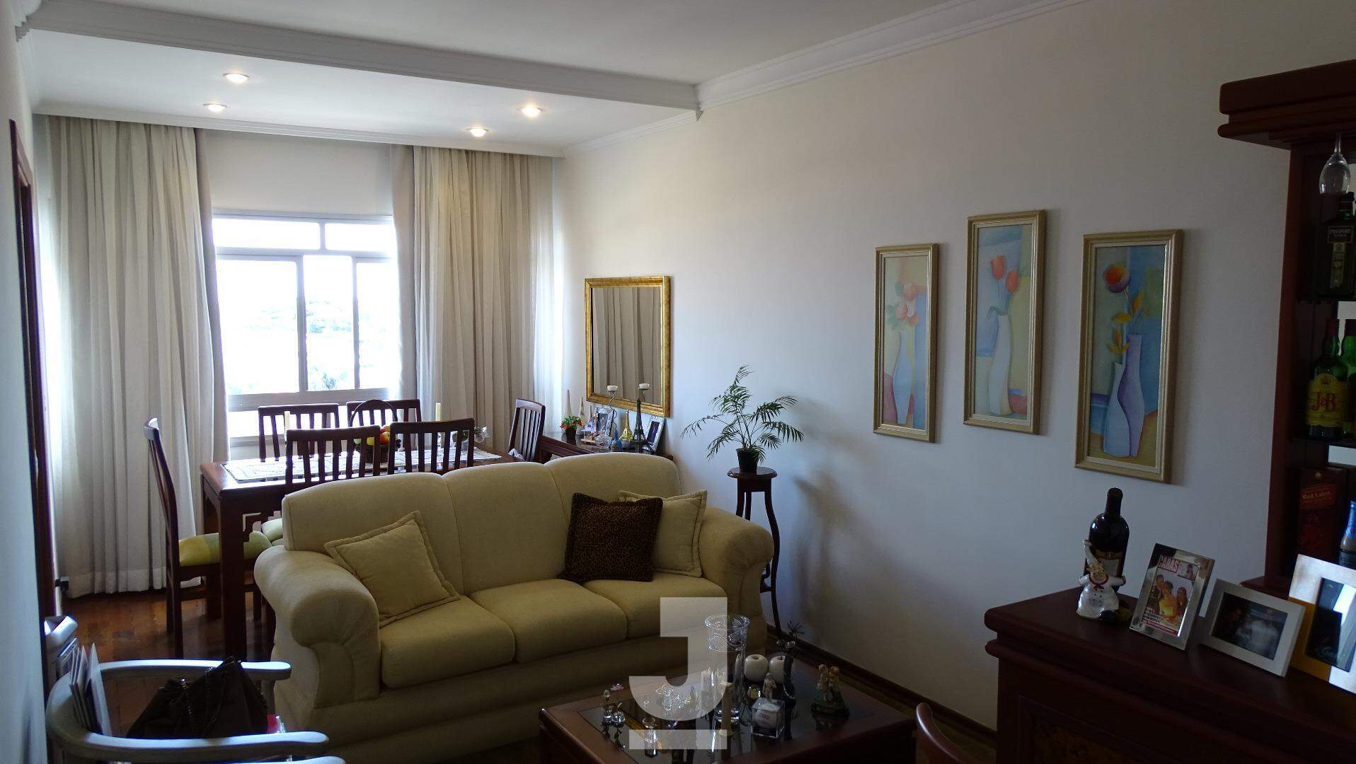 Apartamento à venda com 3 quartos, 147m² - Foto 1