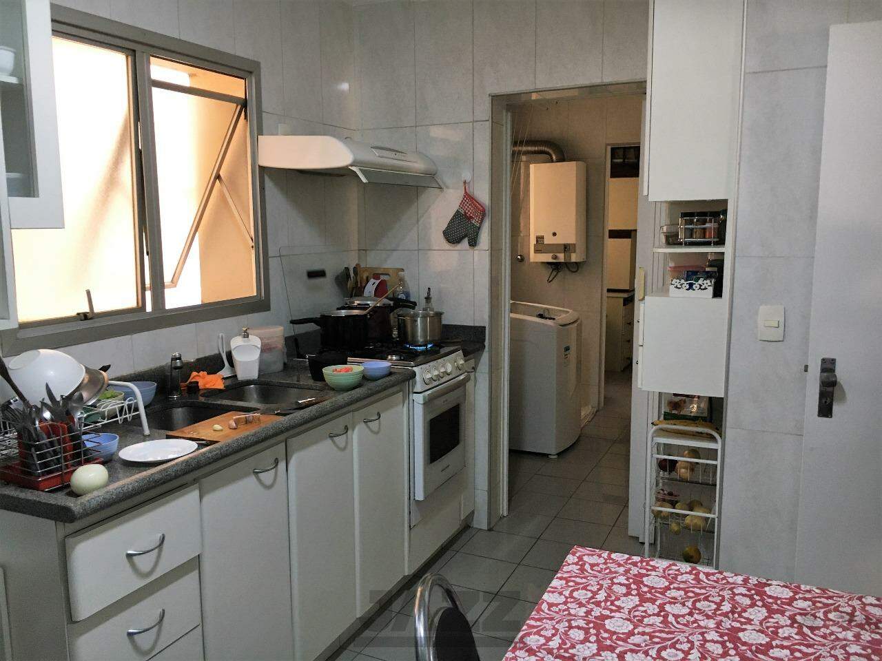 Apartamento à venda com 3 quartos, 125m² - Foto 9