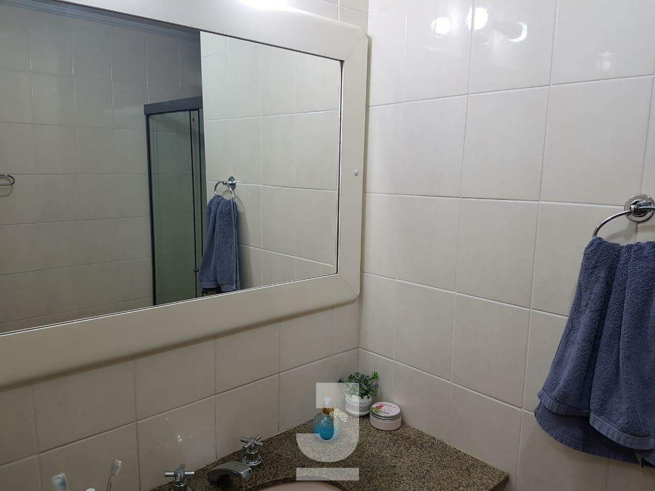 Apartamento à venda com 3 quartos, 107m² - Foto 9