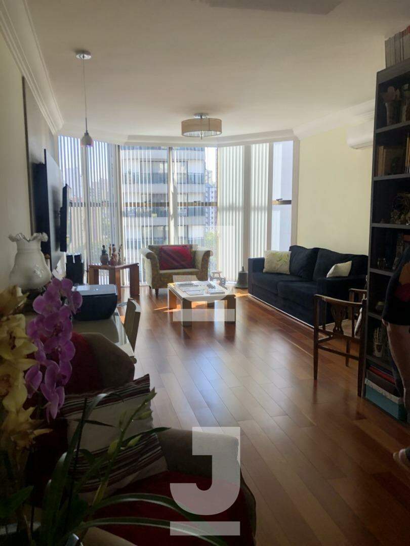 Apartamento à venda com 3 quartos, 147m² - Foto 3