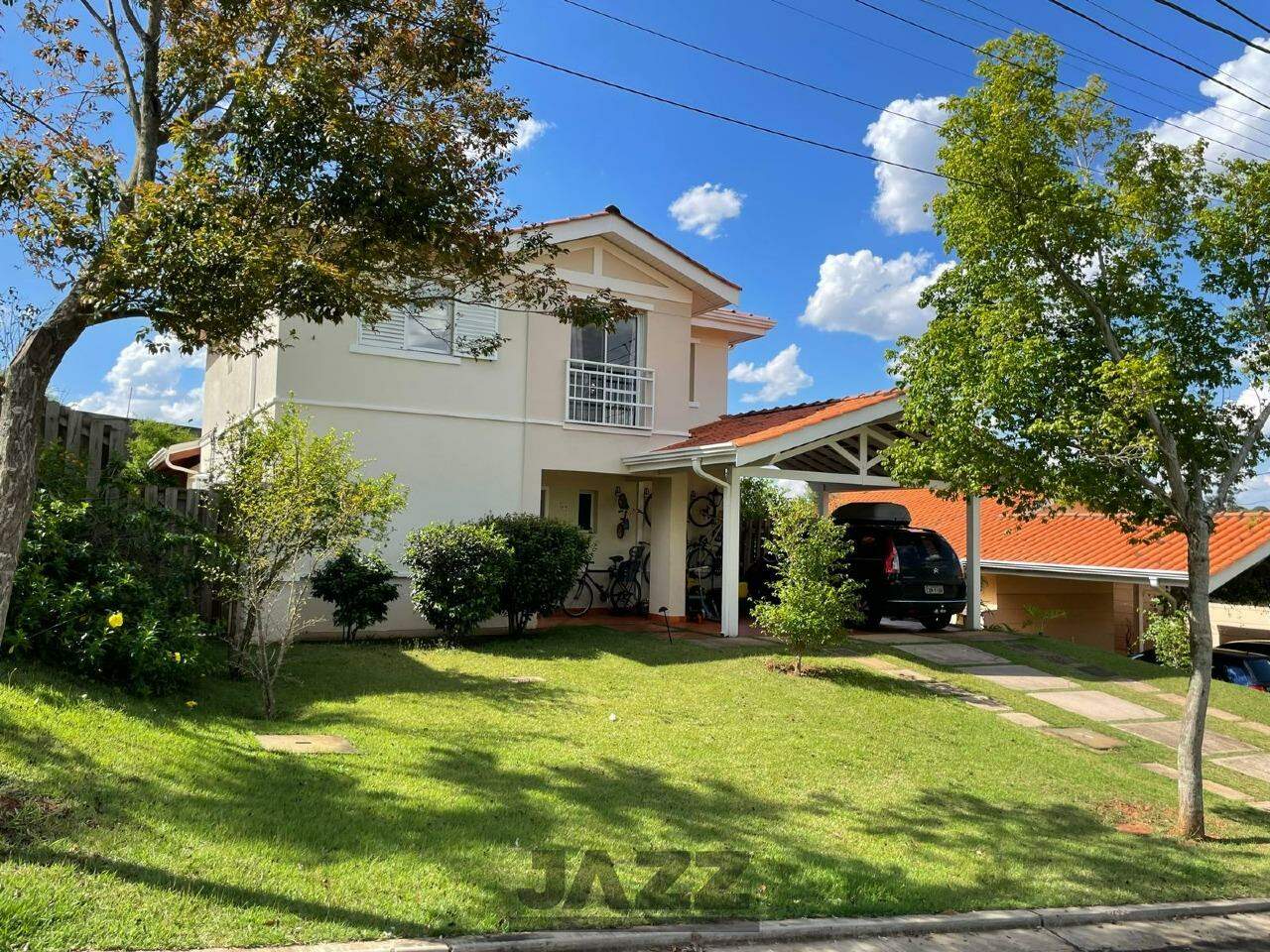 Casa de Condomínio à venda com 3 quartos, 200m² - Foto 1