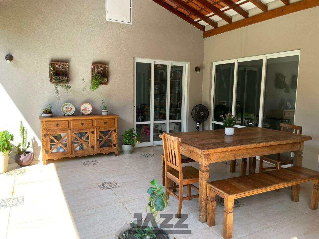 Casa de Condomínio à venda com 3 quartos, 200m² - Foto 3