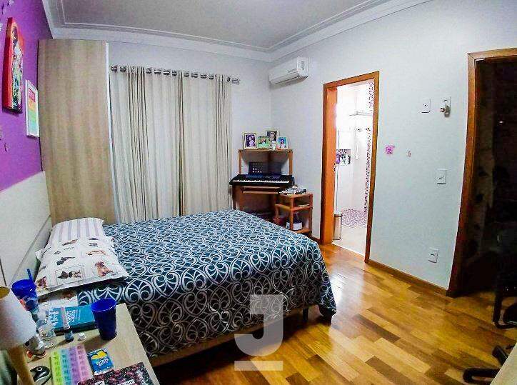 Casa de Condomínio à venda com 4 quartos, 430m² - Foto 18