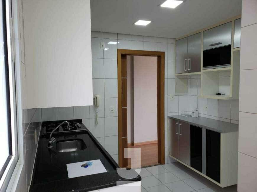 Apartamento à venda com 3 quartos, 81m² - Foto 4