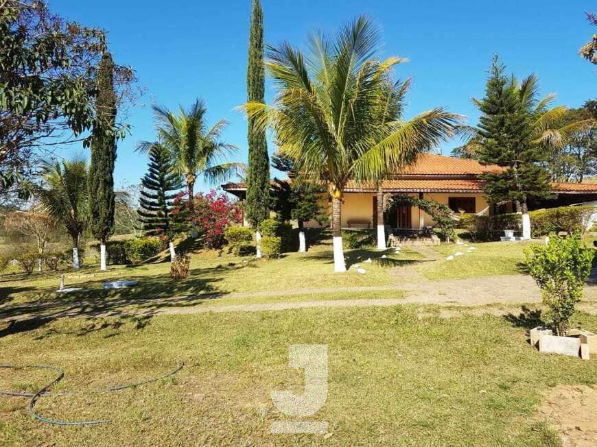 Fazenda à venda com 4 quartos, 400m² - Foto 1