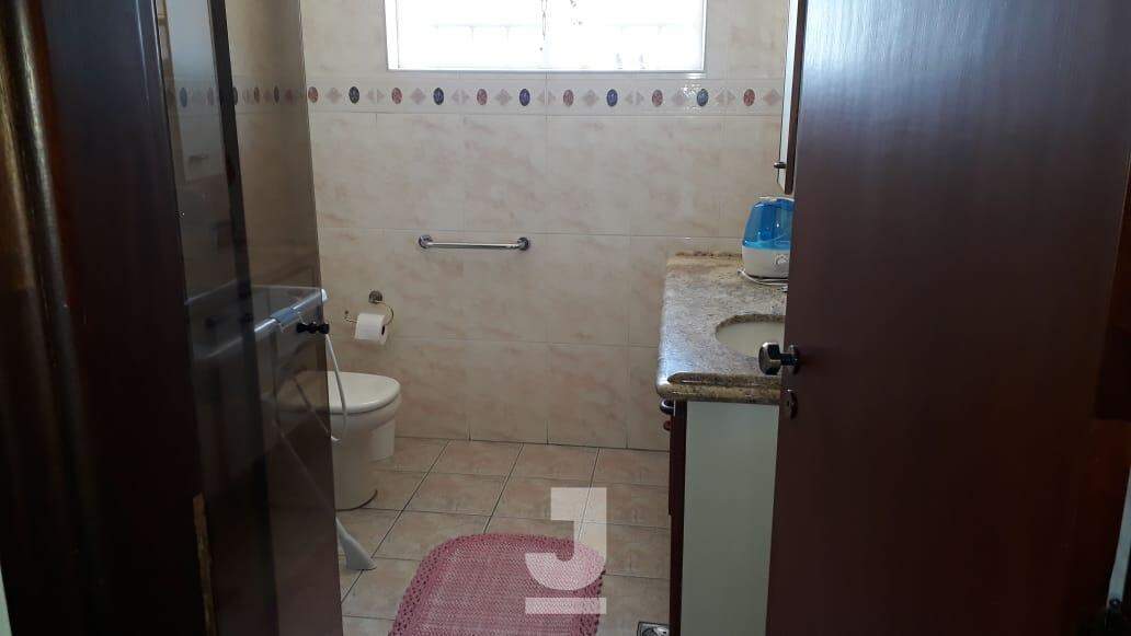 Casa de Condomínio à venda com 3 quartos, 250m² - Foto 24